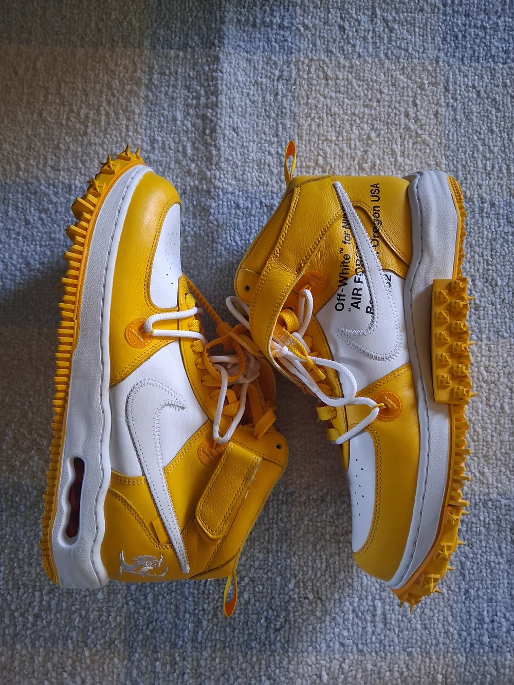Off-White x Nike Men's Yellow and White High-Top Sneakerssz 12
